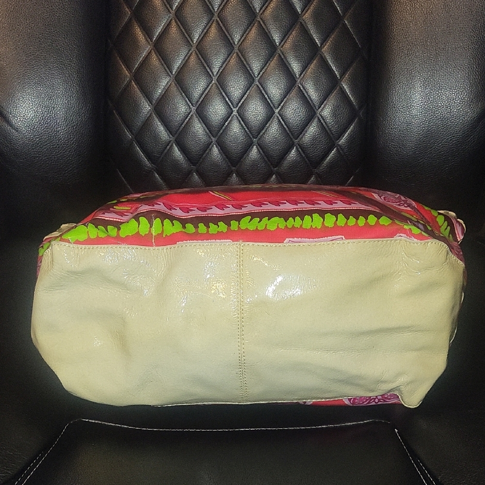 TRACY REESE- PLENTY- Vibrant Multicolor Tote with Wooden Handles - Picture 4 of 11
